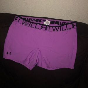 Under armour spandex shorts size M